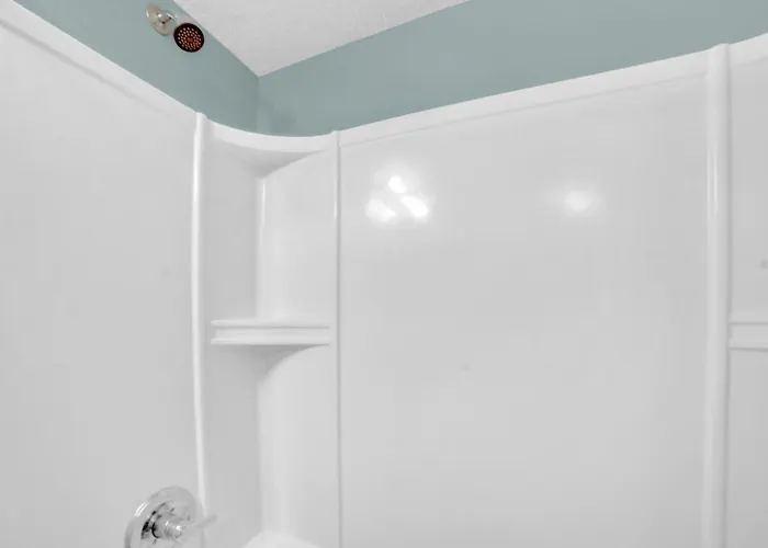 Gulf House 401 By Collection